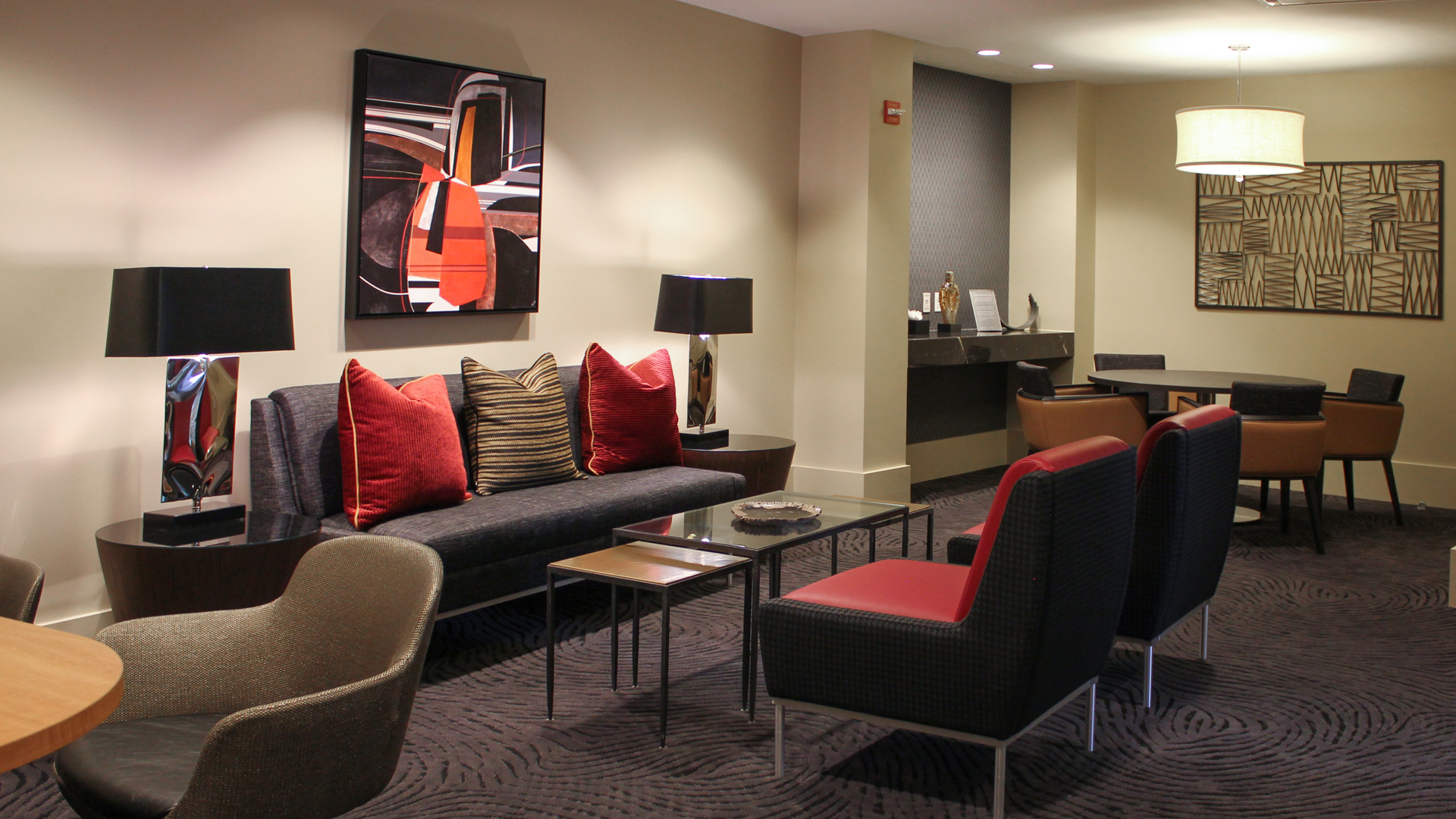 Lounge at Crystal Place Apartments (1 of 2)