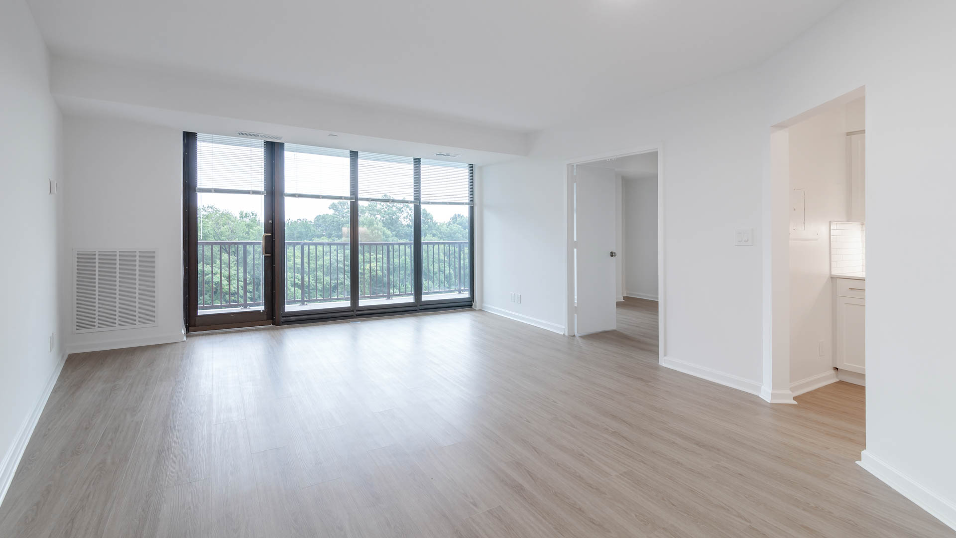 Crystal Place Apartments 5 of 12