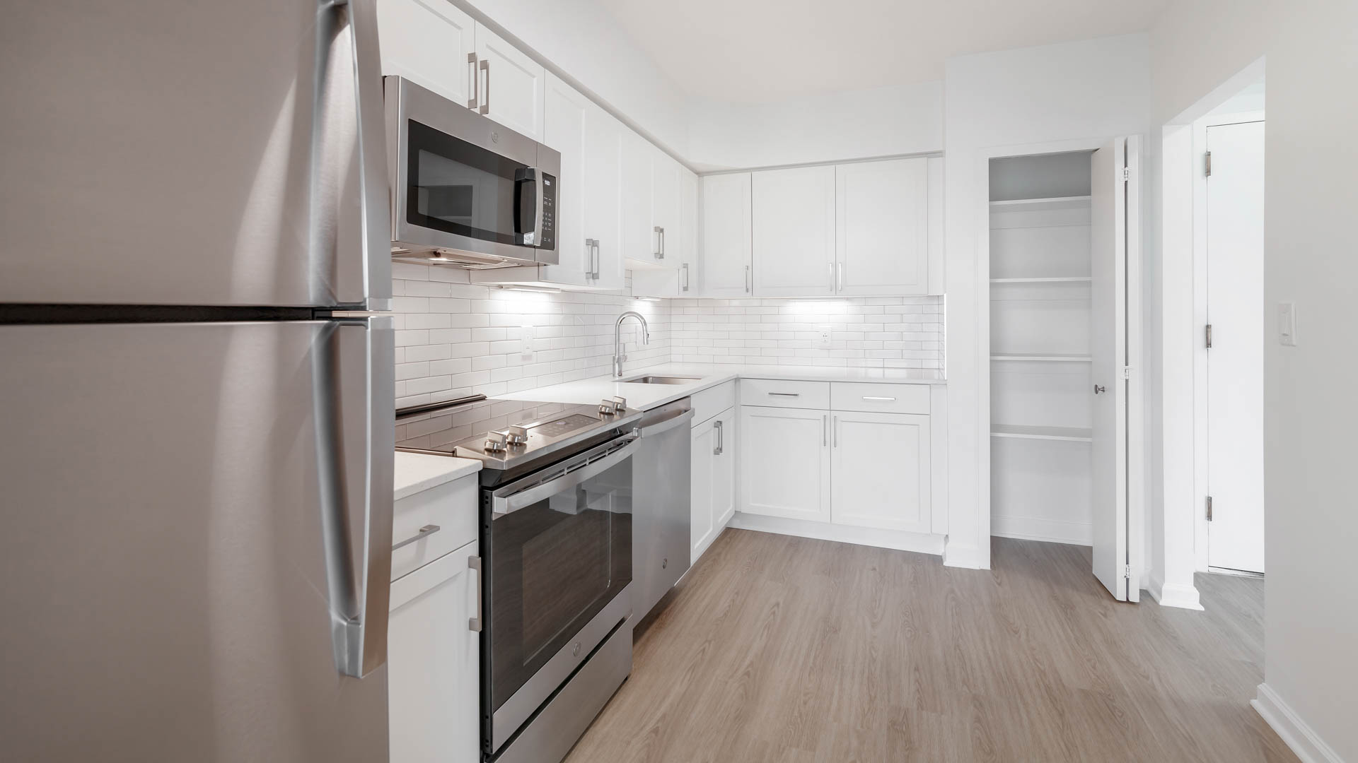 Crystal Place Apartments 4 of 12