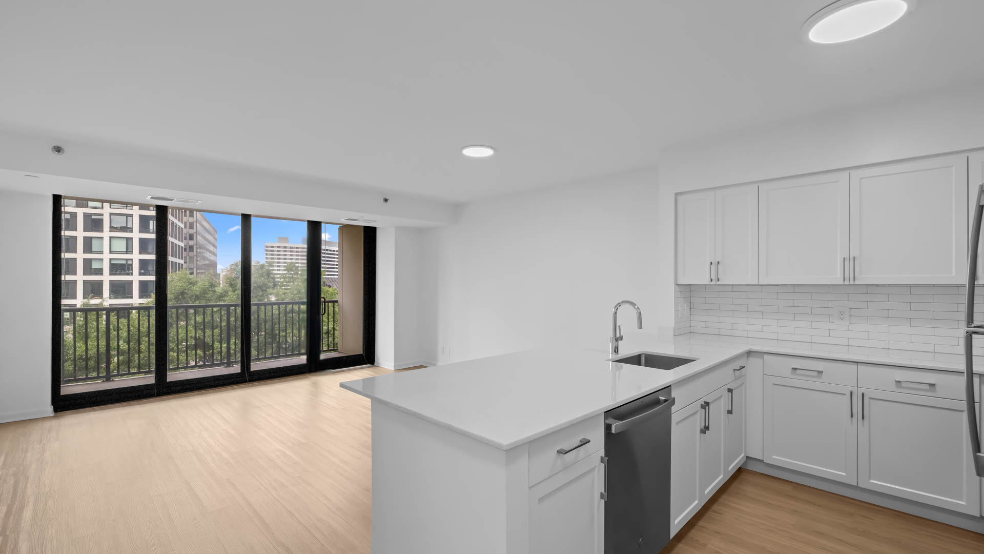Crystal Place Apartments 7 of 12