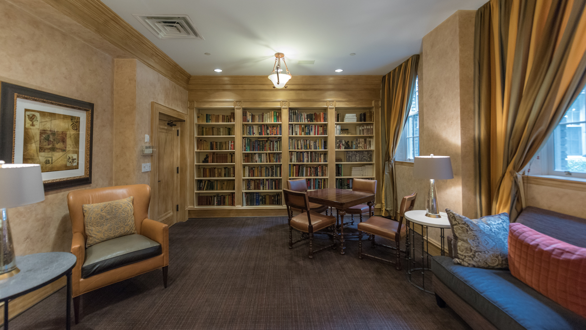Lounge at Alban Towers Apartments (4 of 4)