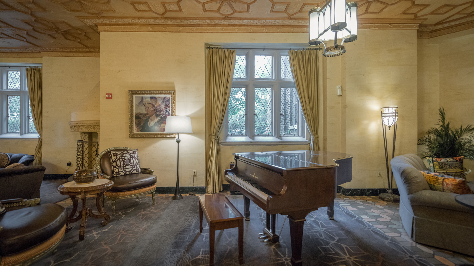 Alban Towers Apartments 6 of 12