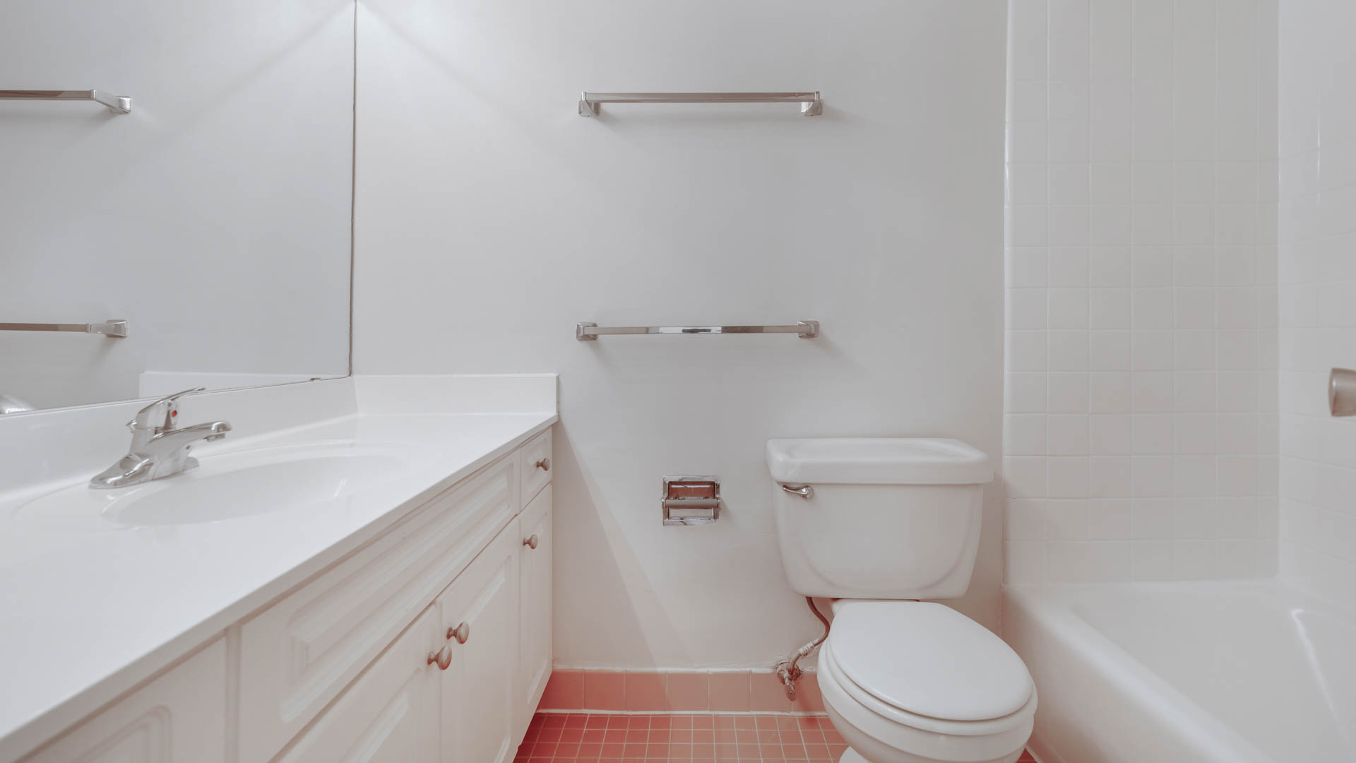 3003 Van Ness Apartments 2 of 8