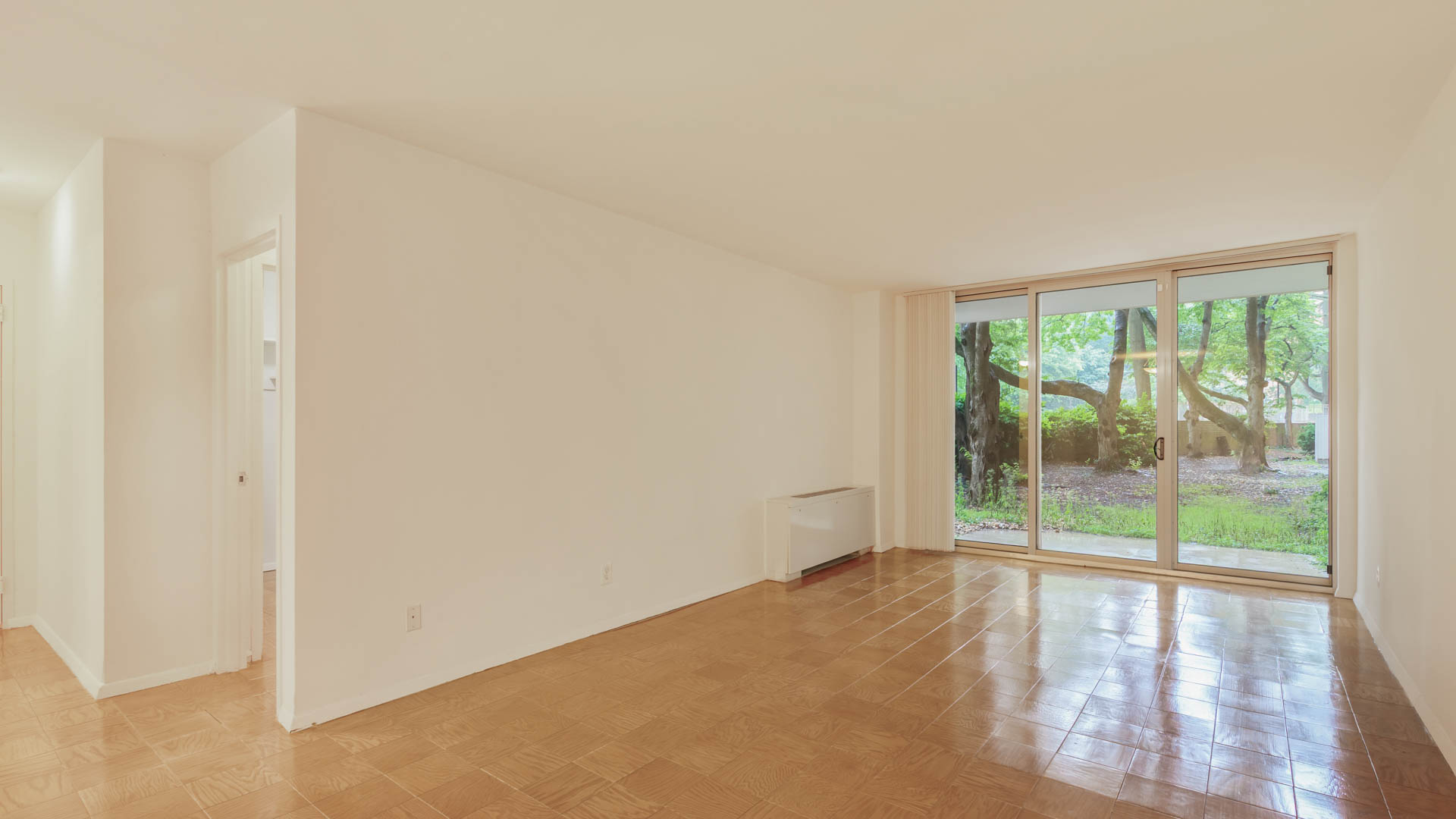 3003 Van Ness Apartments 2 of 8