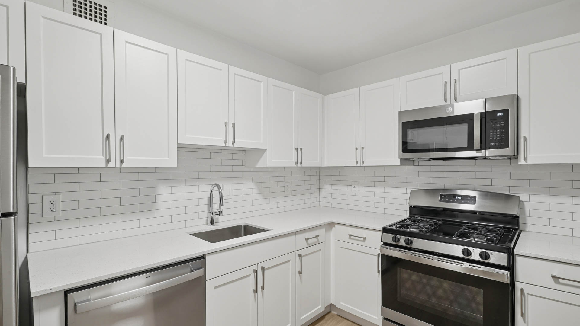 3003 Van Ness Apartments 48 of 50