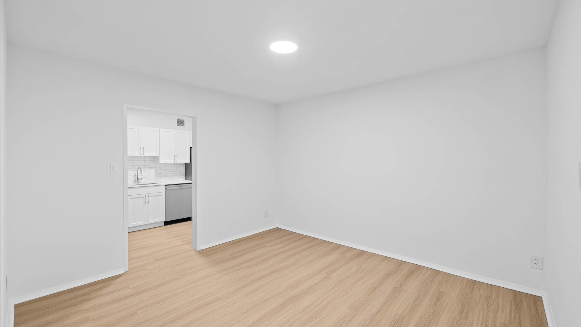 3003 Van Ness Apartments 12 of 13