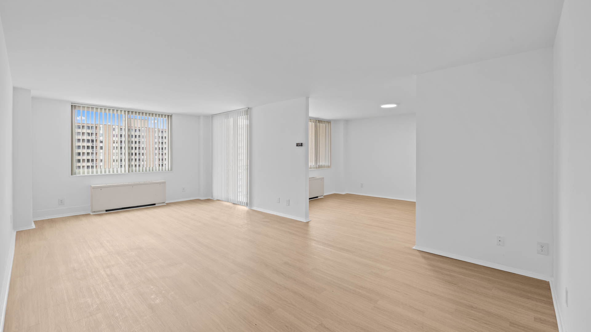 3003 Van Ness Apartments 4 of 11