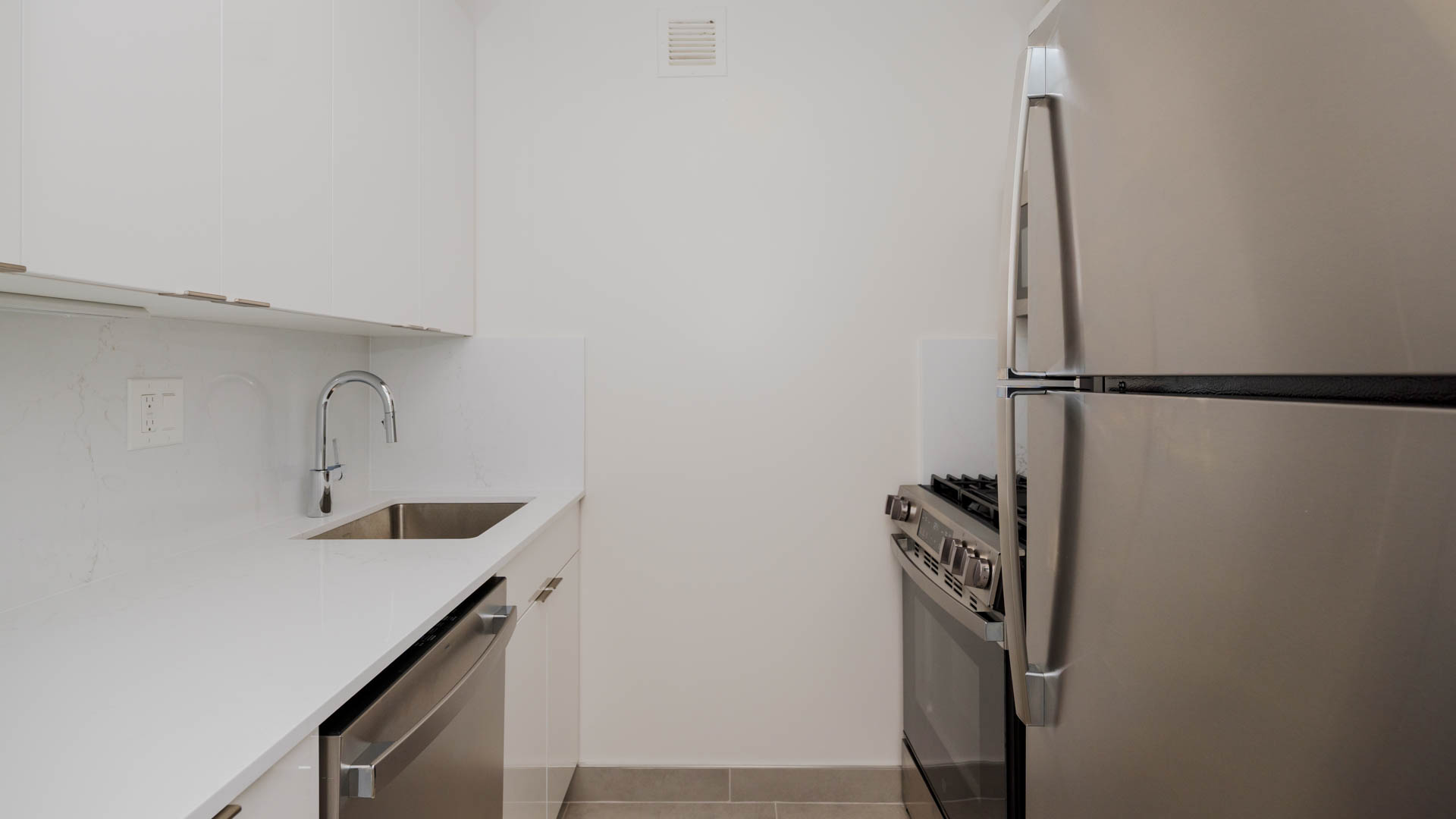 The Westmont Apartments 9 of 12