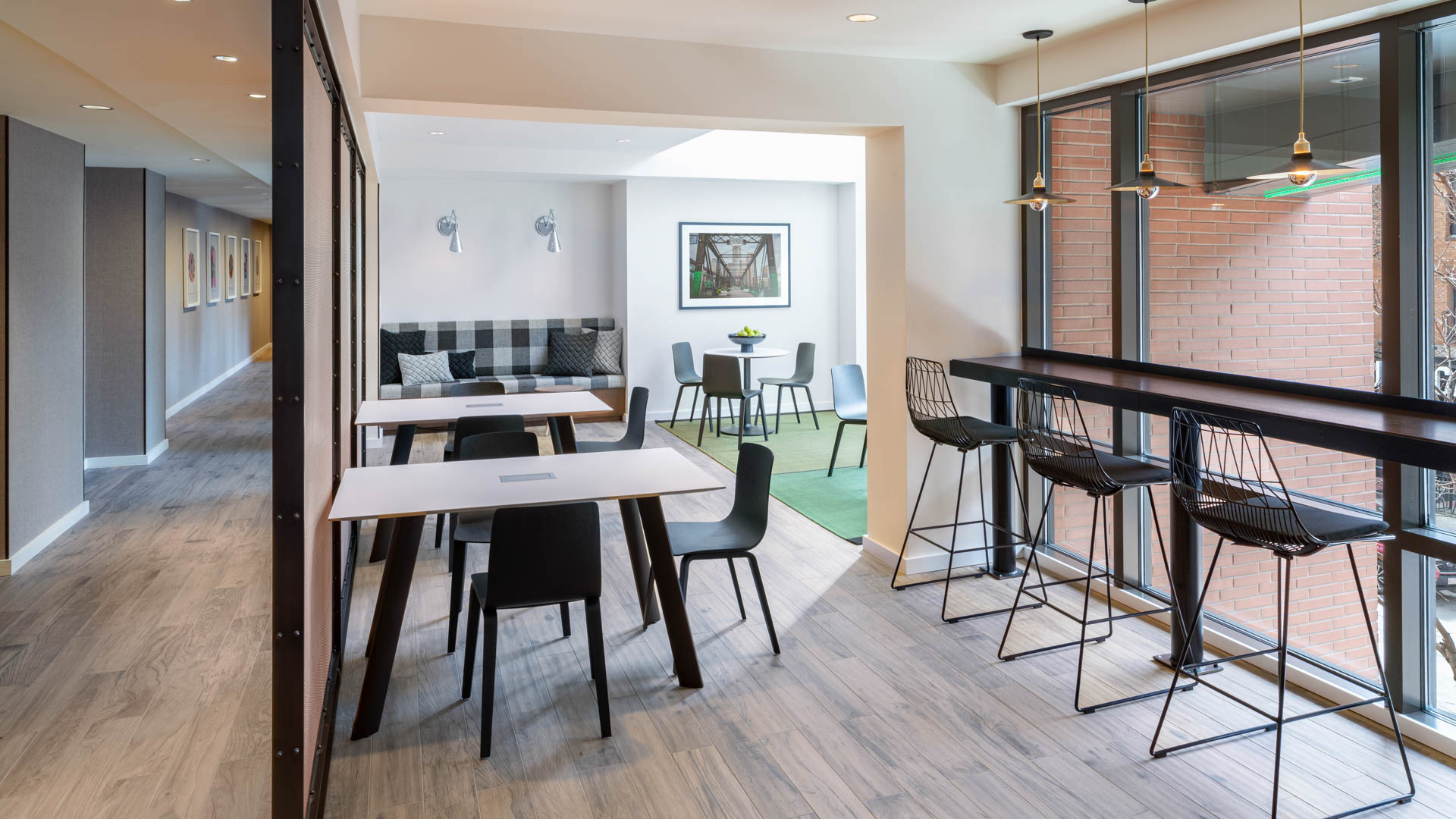 Lounge at Avenir Apartments (1 of 2)
