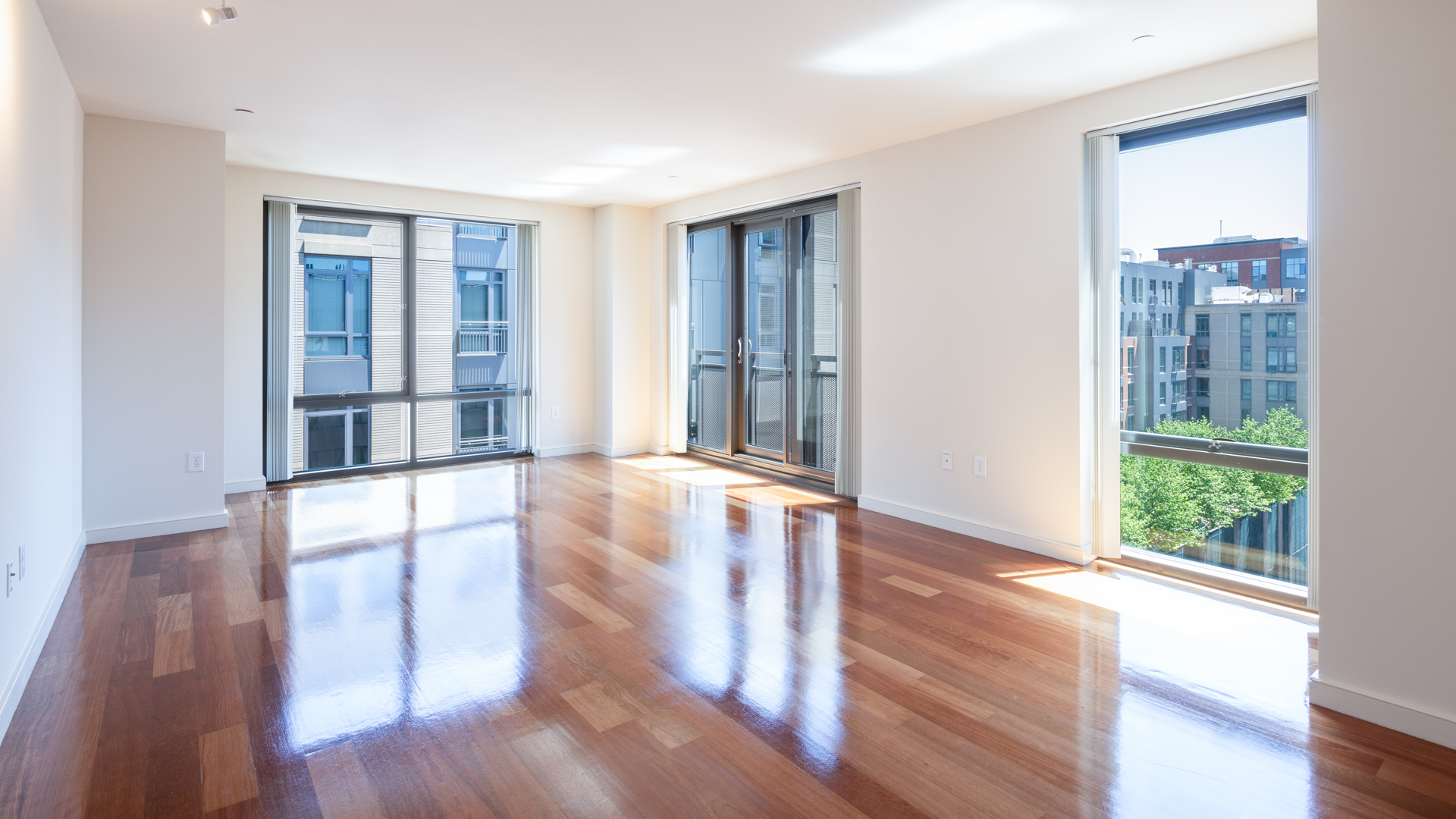 Avenir Apartments 22 of 58