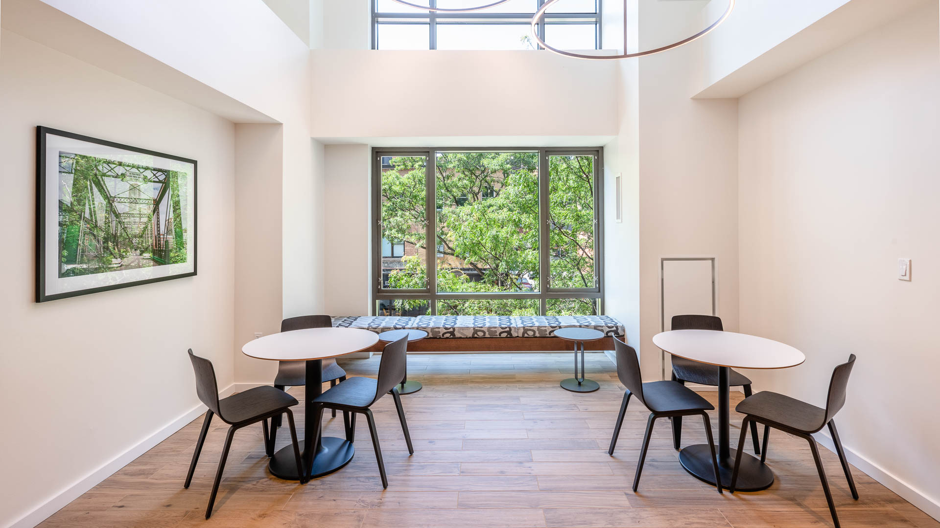 Avenir Apartments 53 of 58