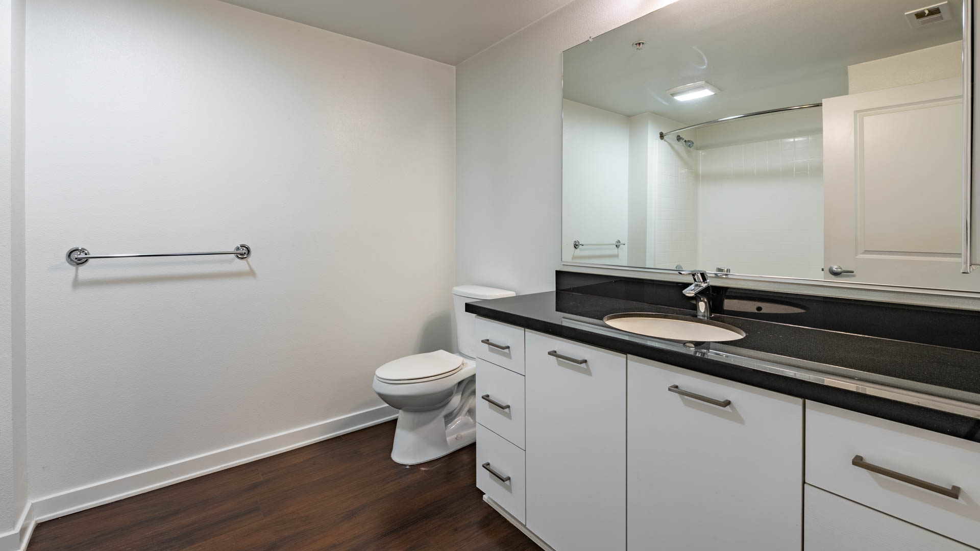 Jia Apartments 23 of 58