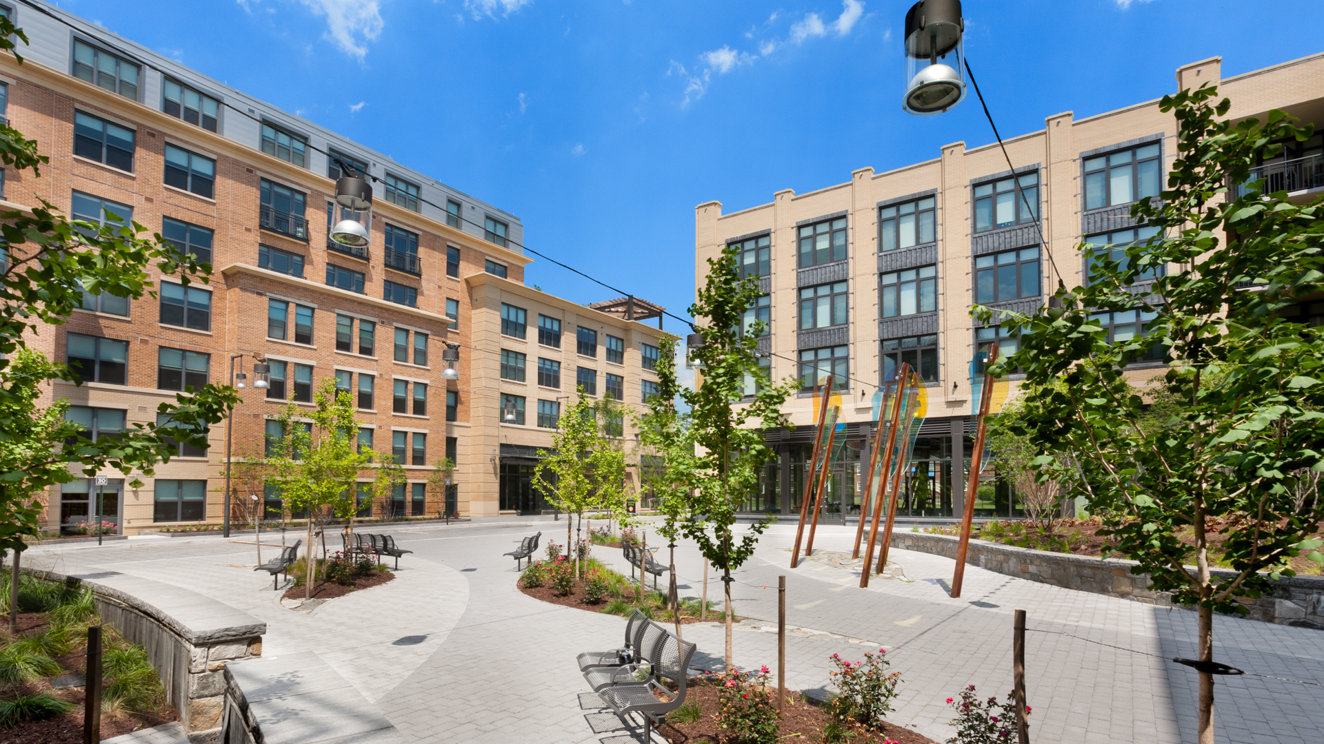 Courtyard at 1111 Belle Pre Apartments (2 of 3)