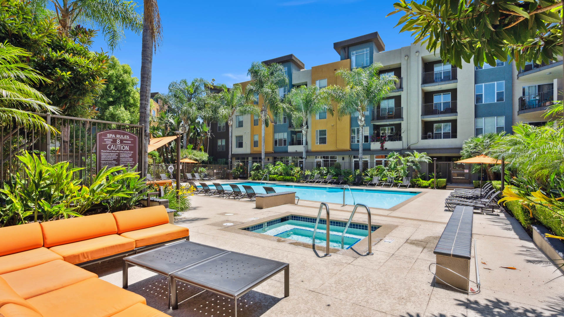 Pool at Pacific Place Apartments (1 of 5)