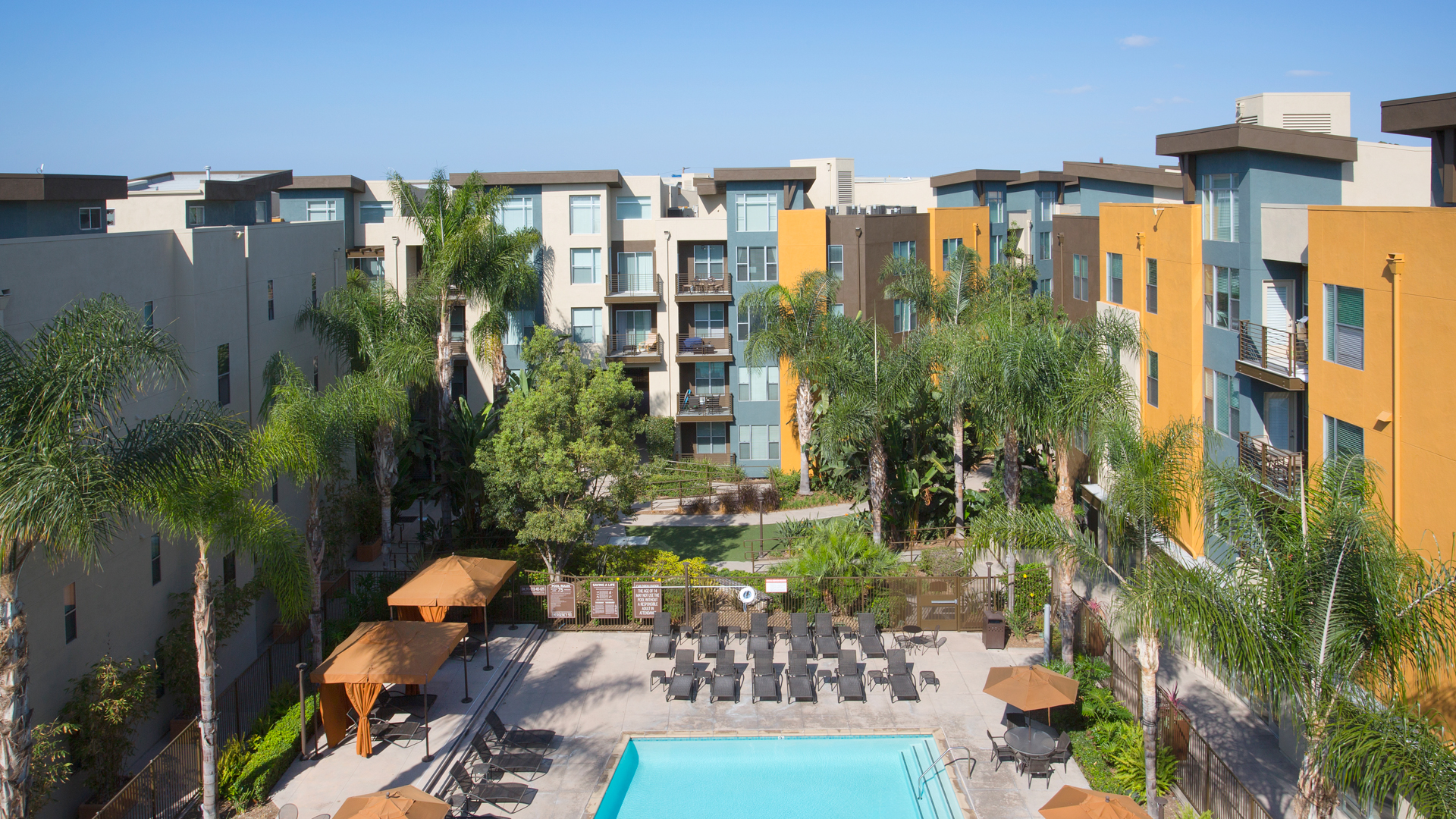 Pool at Pacific Place Apartments (4 of 5)
