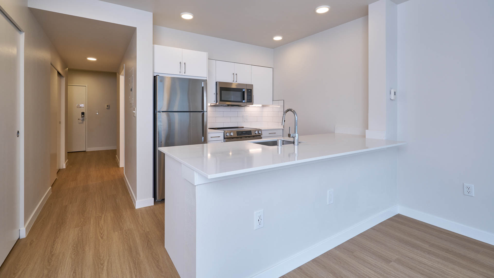Alcyone Apartments 6 of 12
