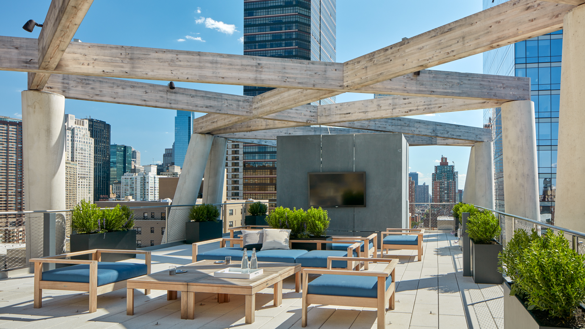 Roof deck at 170 Amsterdam Apartments (2 of 4)
