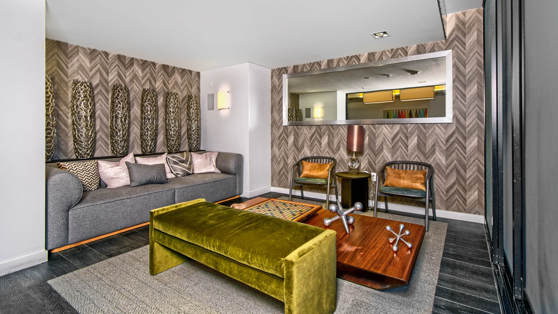 Lounge at Azure Apartments (7 of 7)
