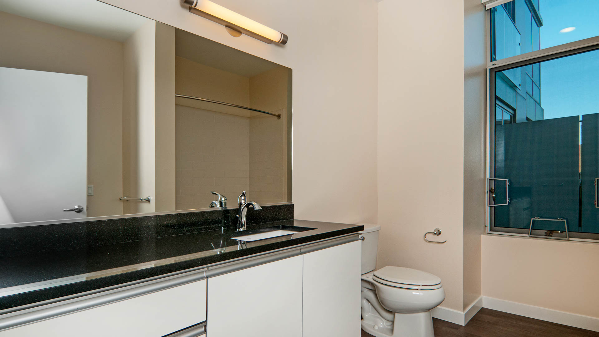 Azure Apartments 5 of 7