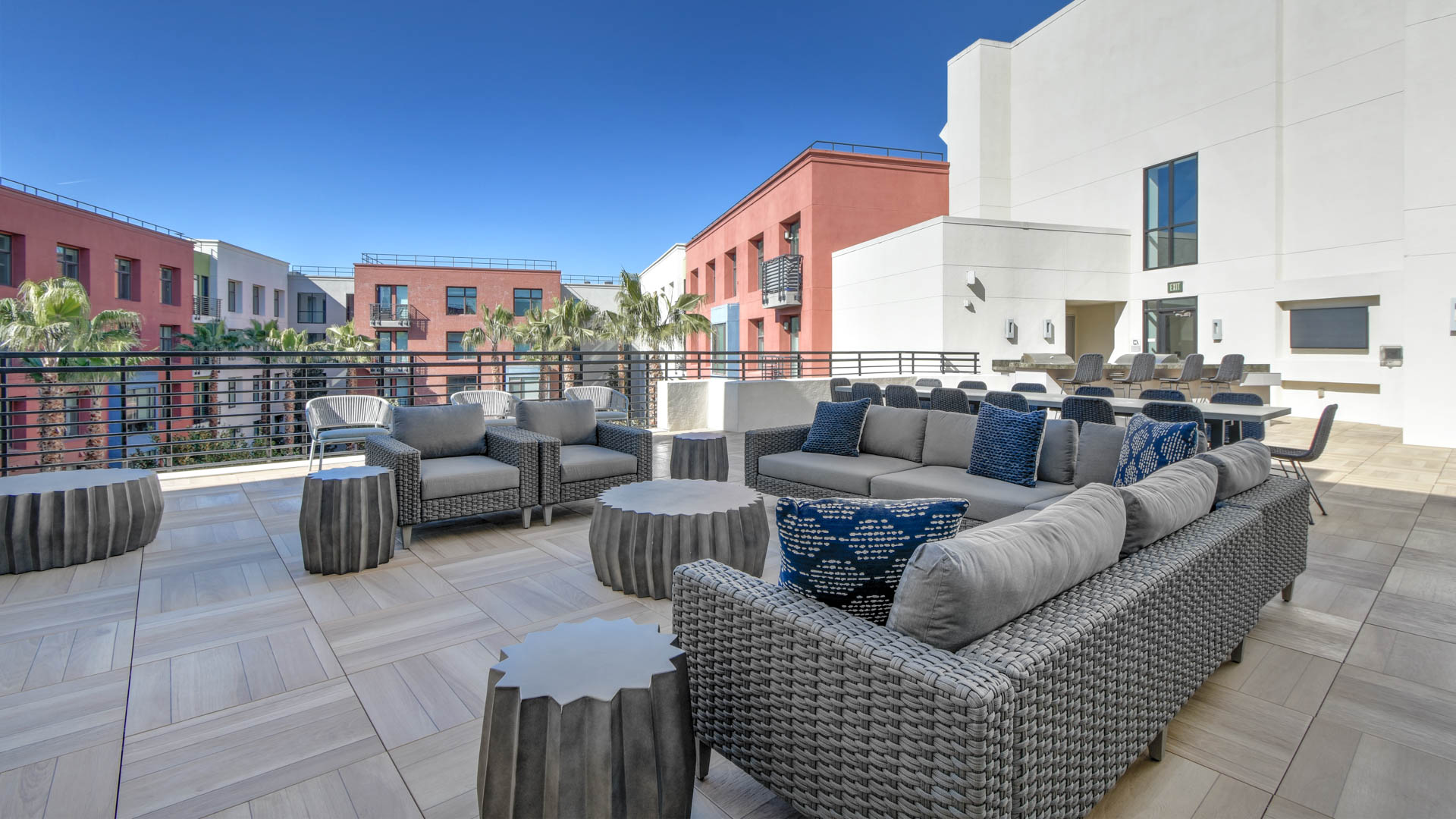 Roof deck at Vista 99 Apartments (3 of 5)