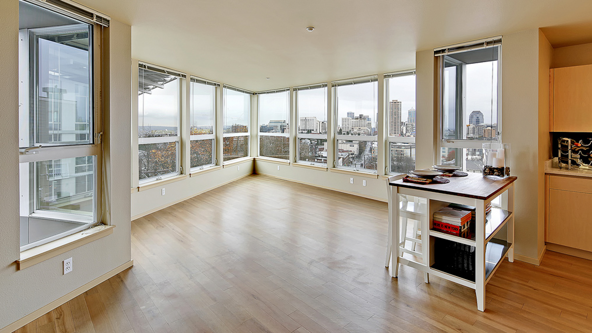 The Pearl Apartments 14 of 27