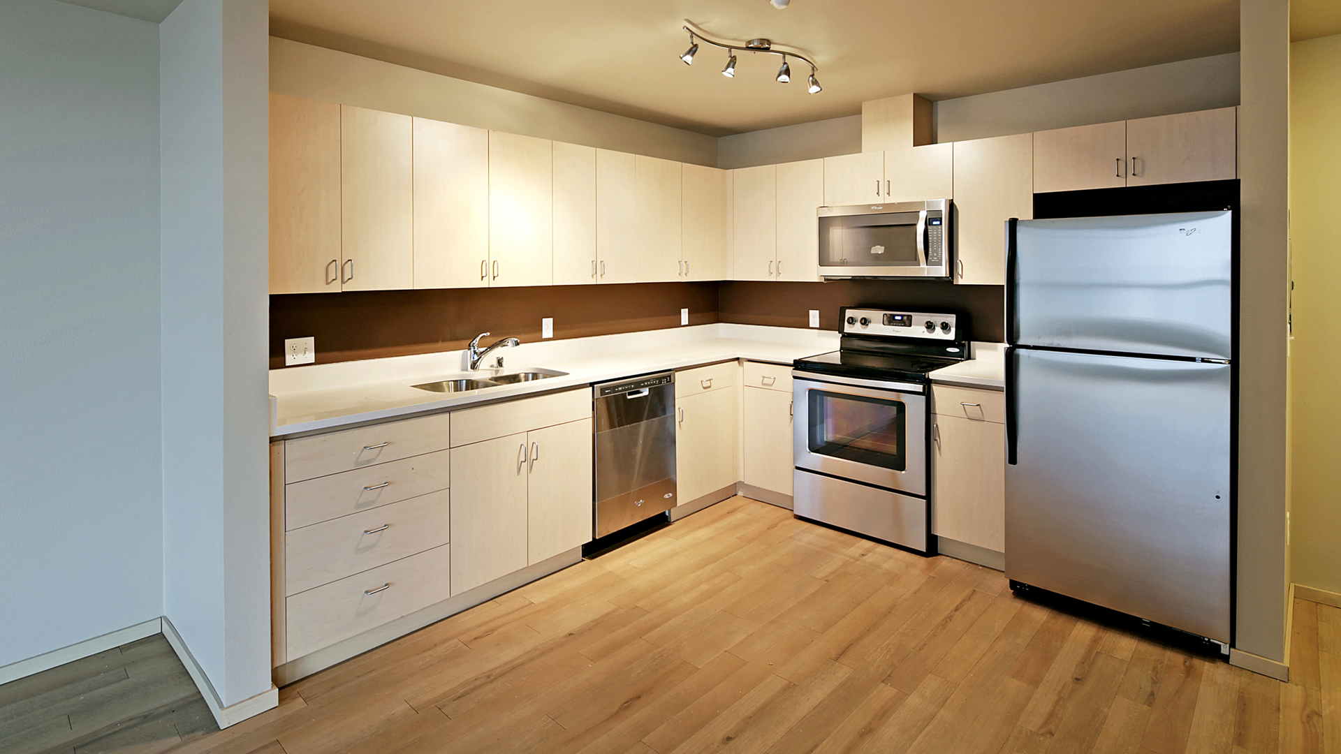 The Pearl Apartments 5 of 12