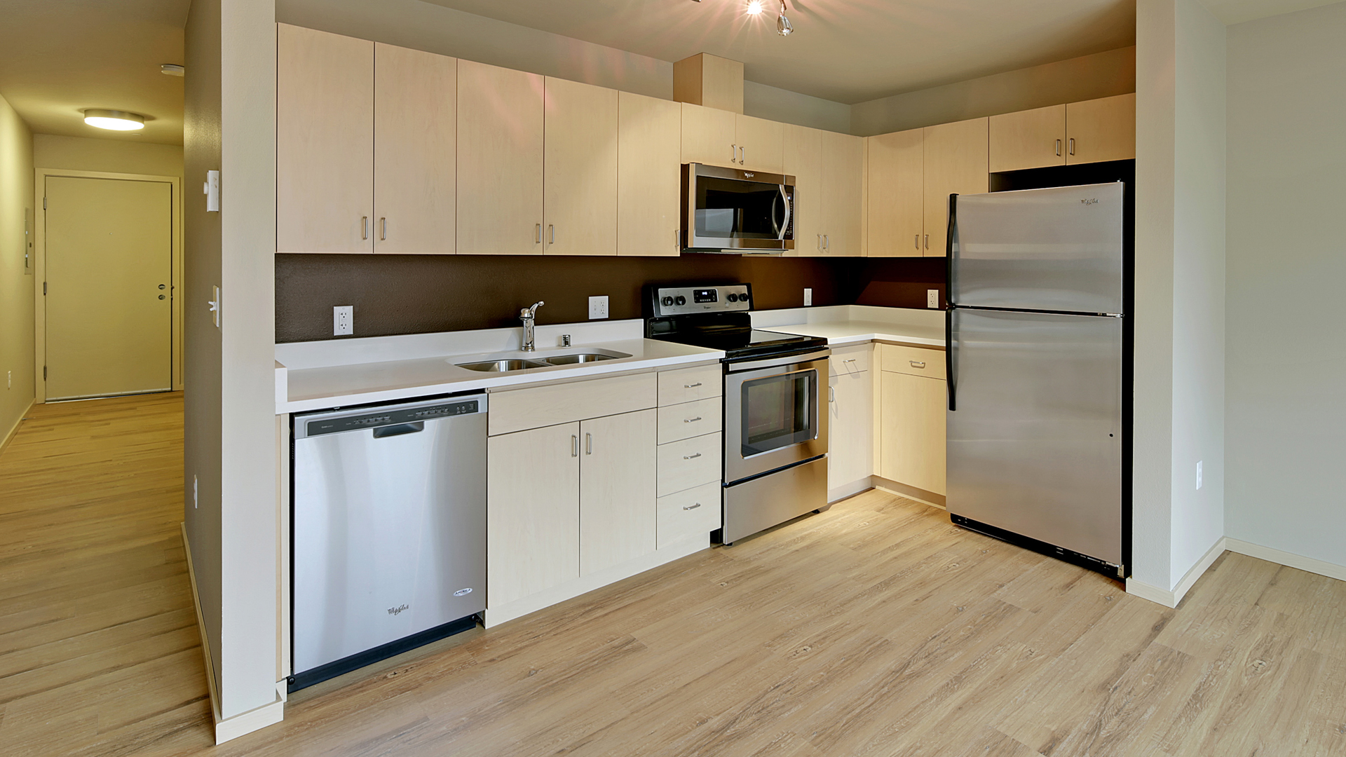 The Pearl Apartments 7 of 12