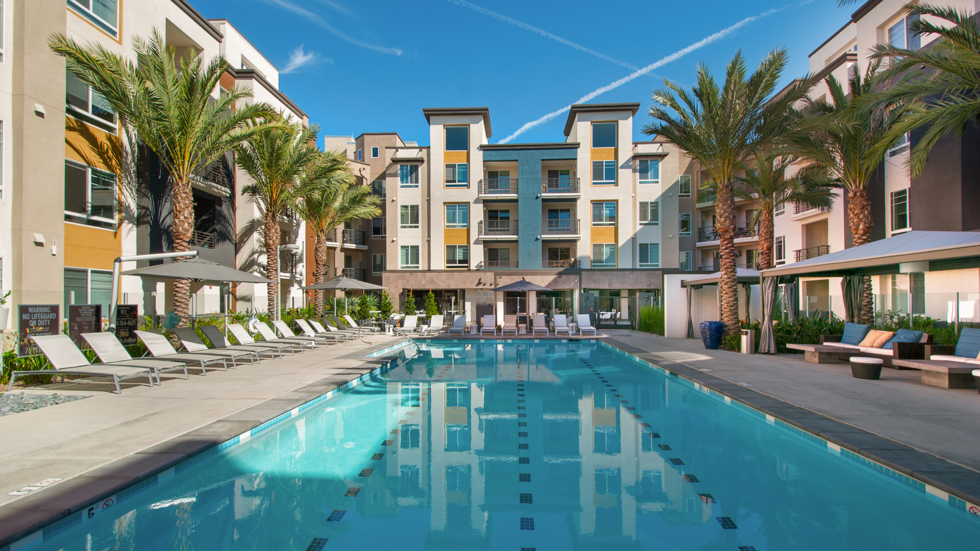 Pool at The Kelvin Apartments (2 of 4)