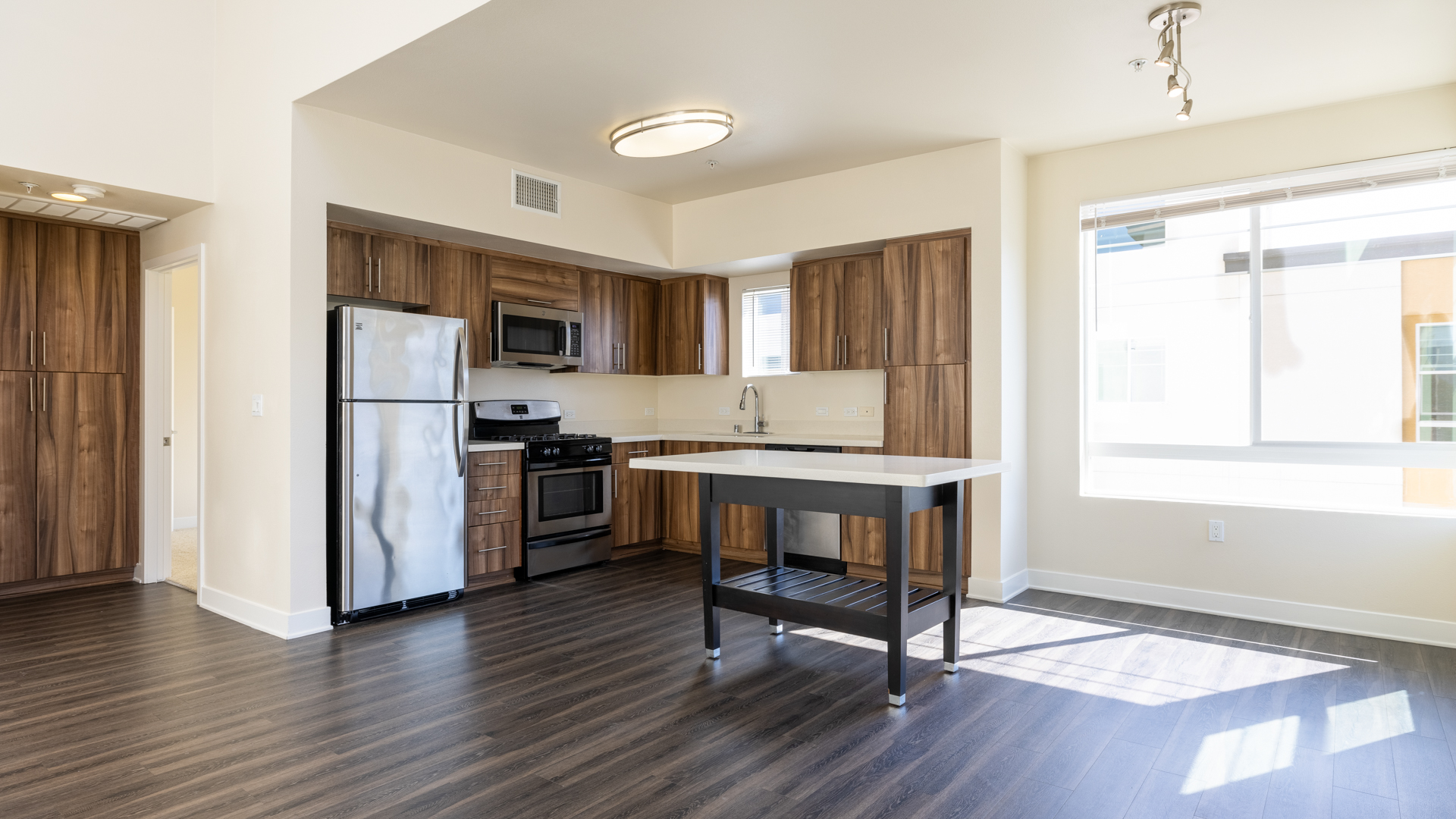 The Kelvin Apartments 5 of 12
