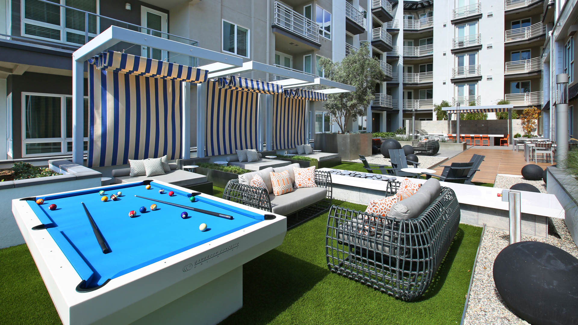 Courtyard at Altitude Apartments (1 of 5)