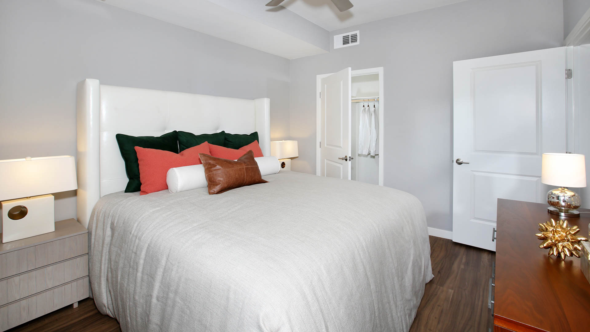 The Alton Apartments 5 of 7