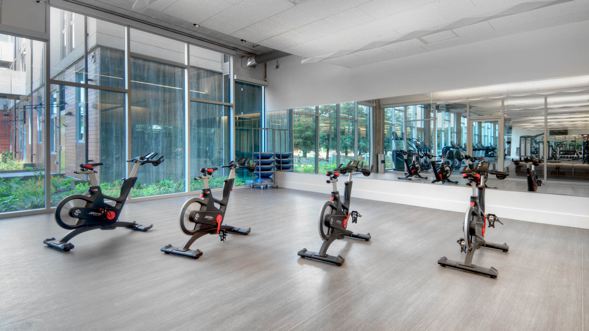 Gym at 855 Brannan Apartments (3 of 4)