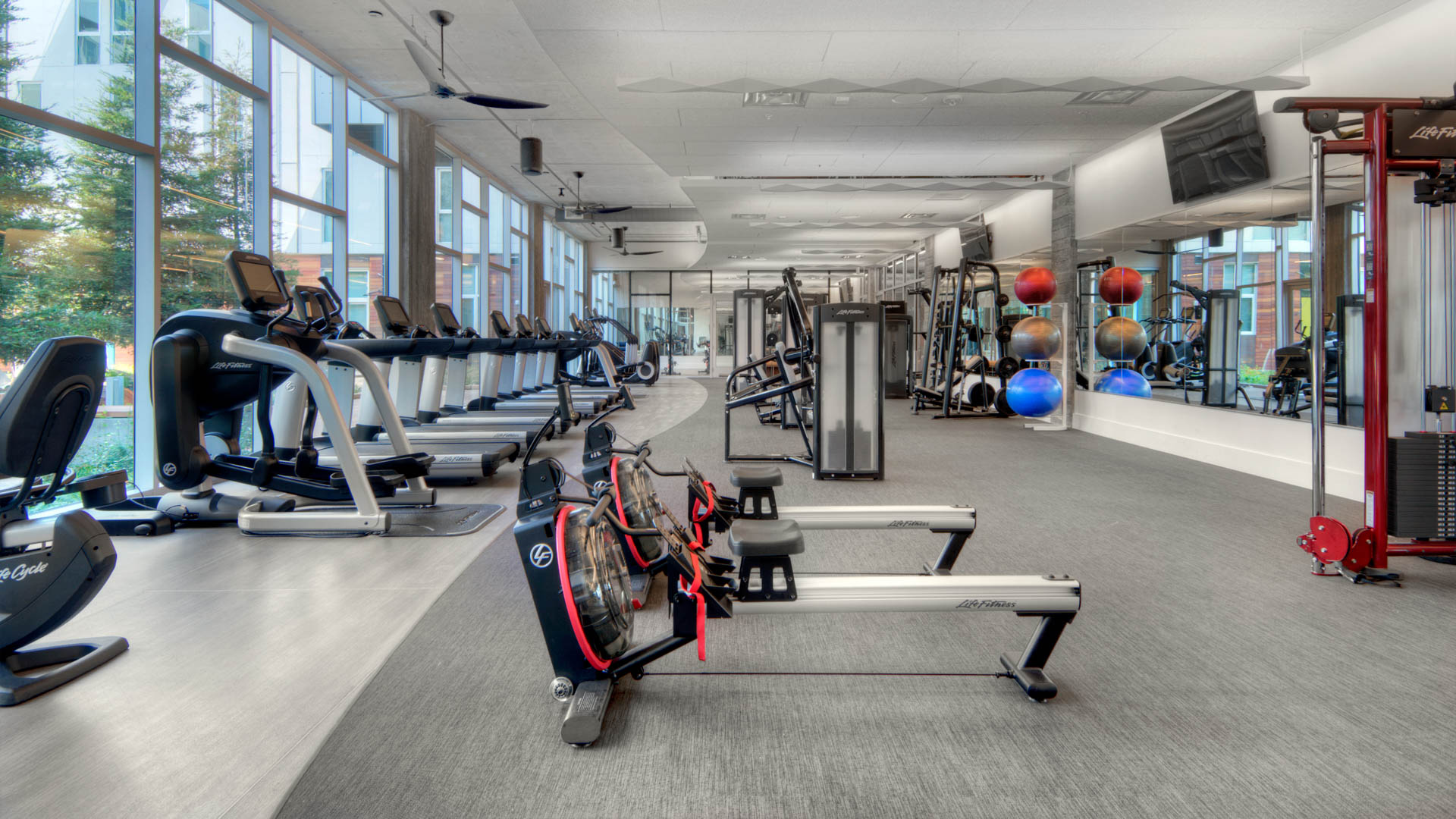 Gym at 855 Brannan Apartments (1 of 4)