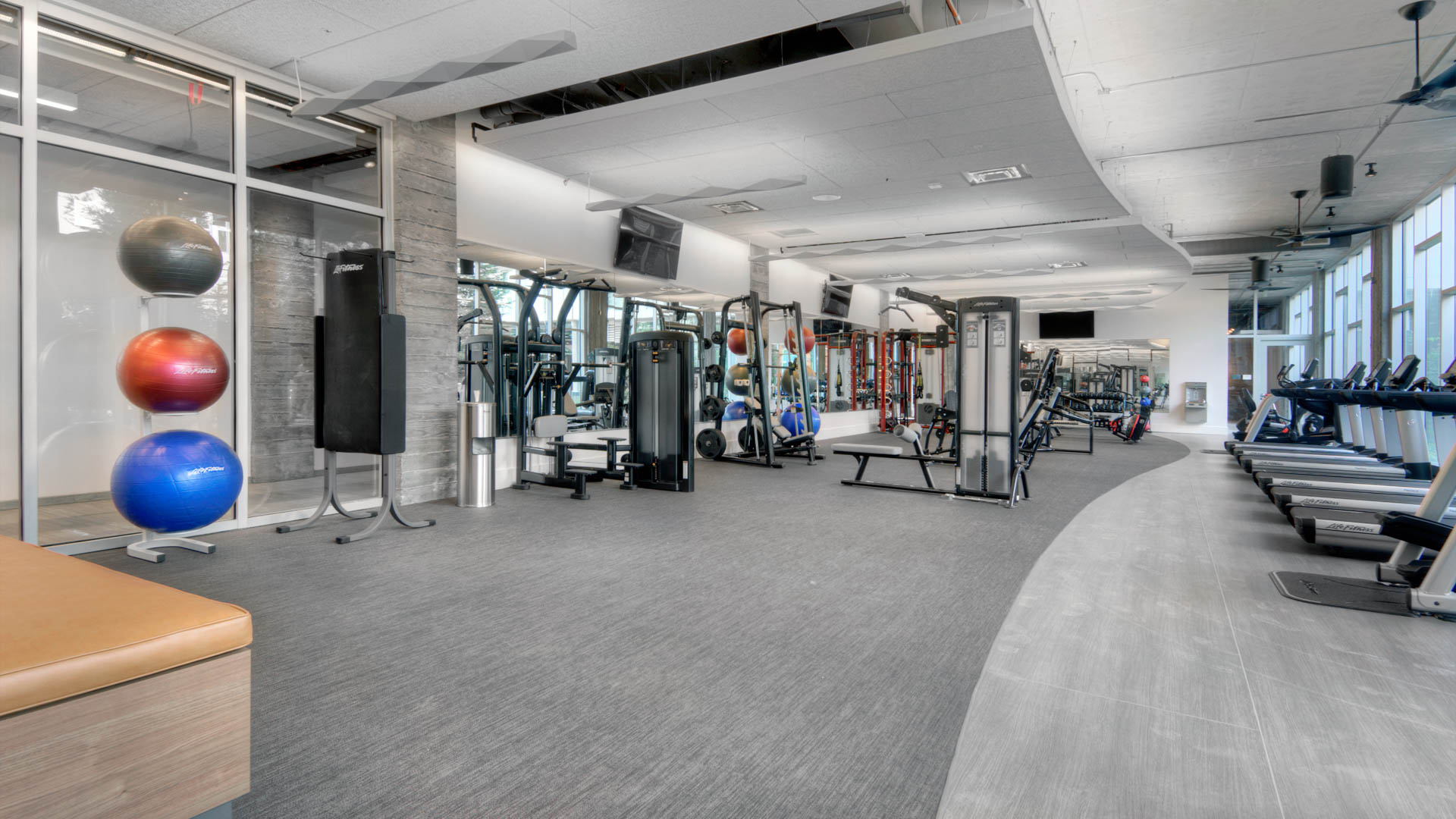 Gym at 855 Brannan Apartments (4 of 4)