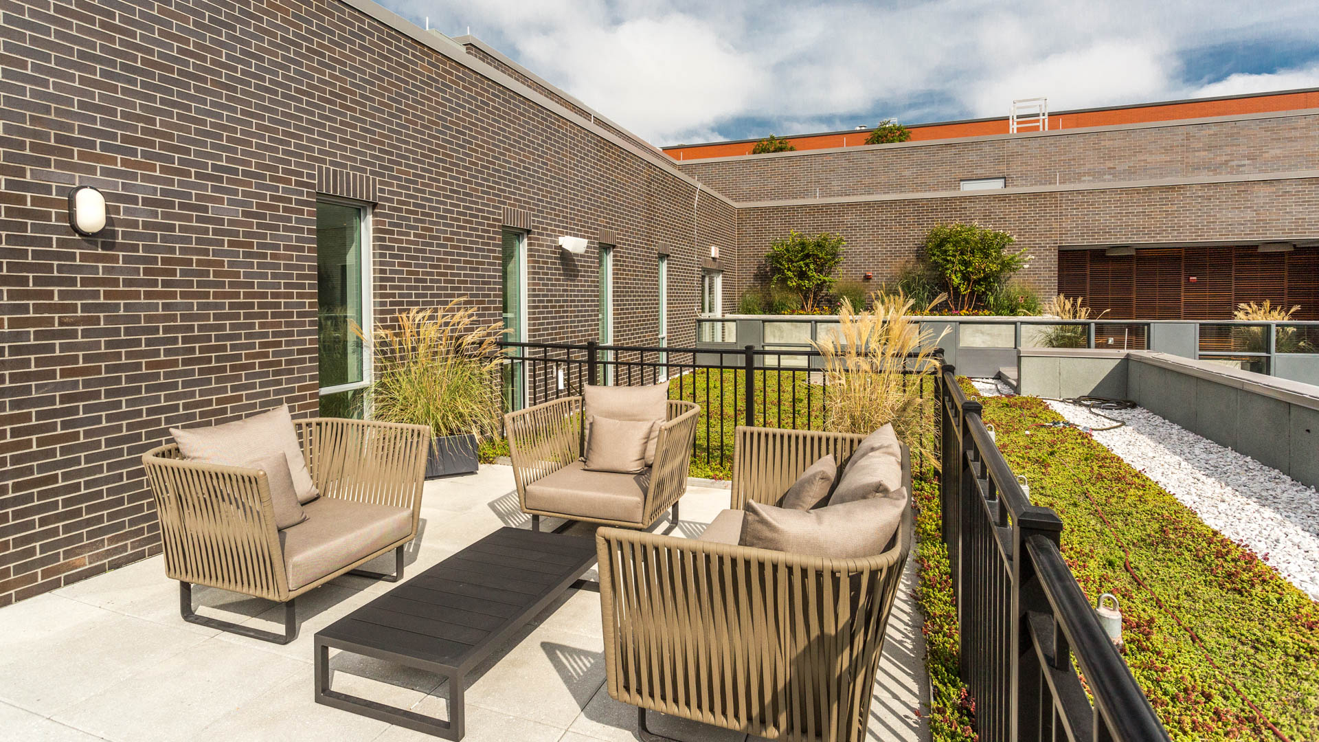 Lounge at 455 Eye Street Apartments (3 of 3)