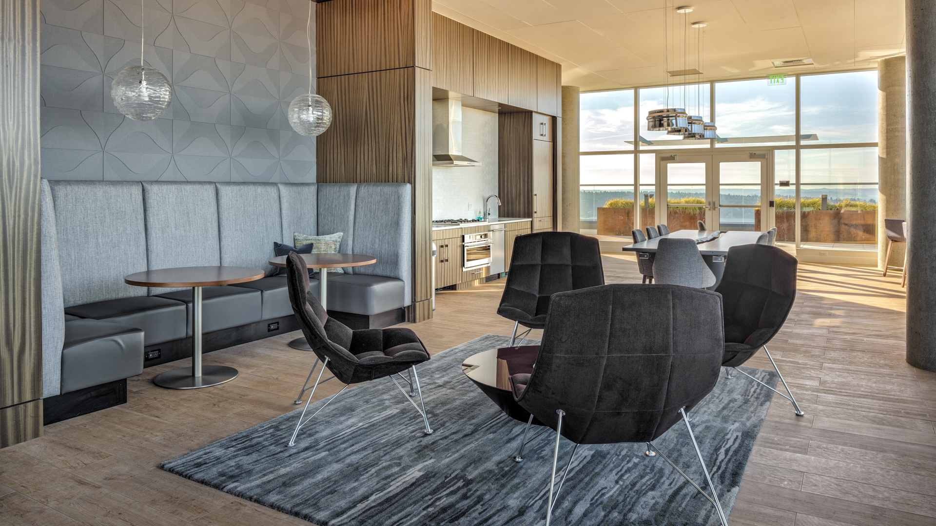 Lounge at Helios Apartments (3 of 5)