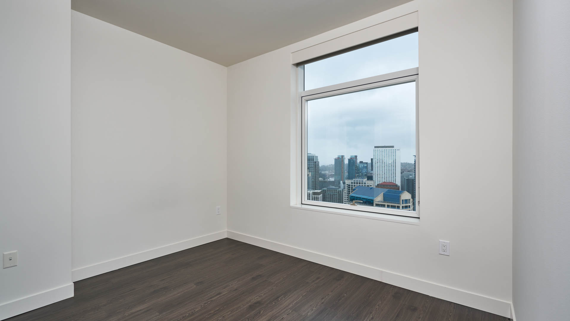Helios Apartments 4 of 12