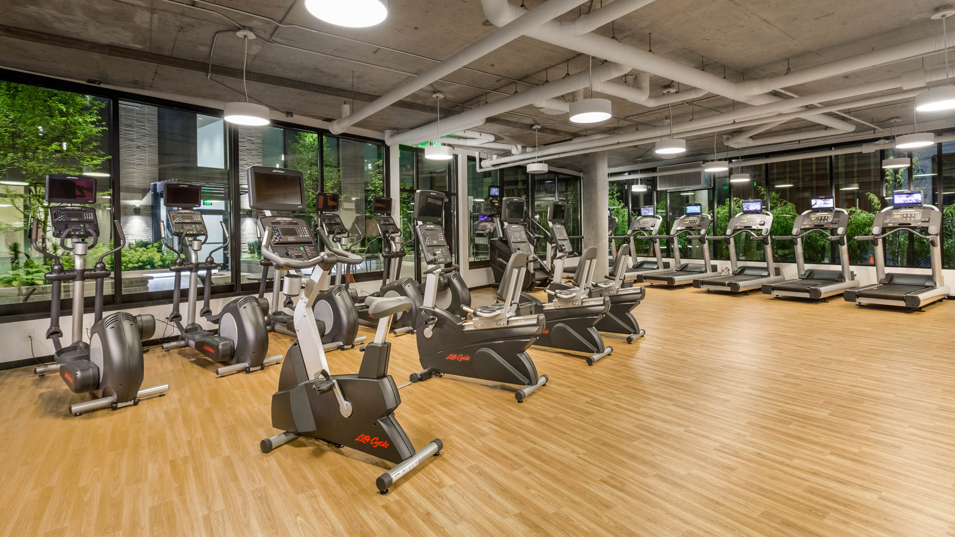Gym at Cascade Apartments (1 of 2)