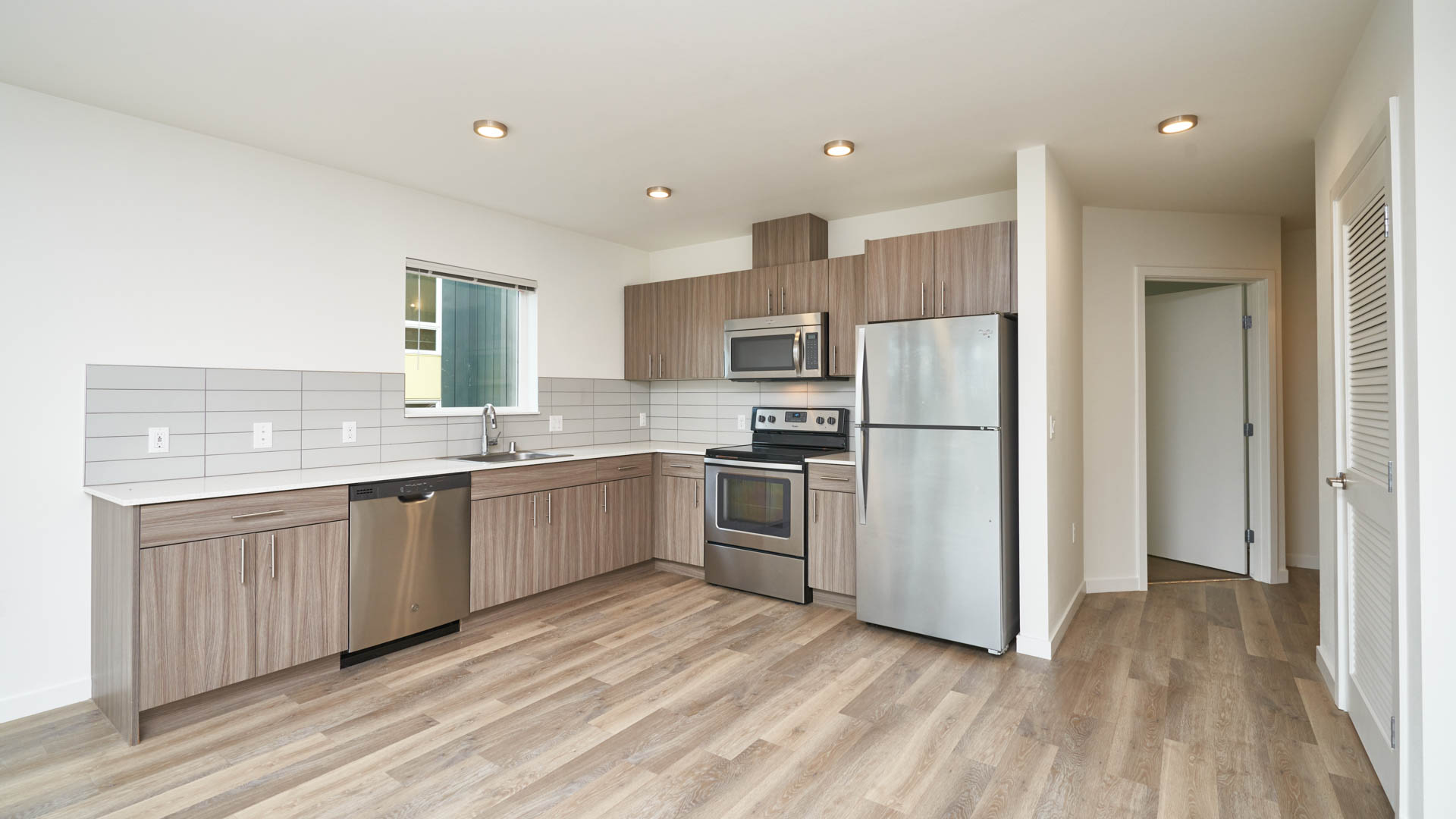 Springline Apartments 10 of 12