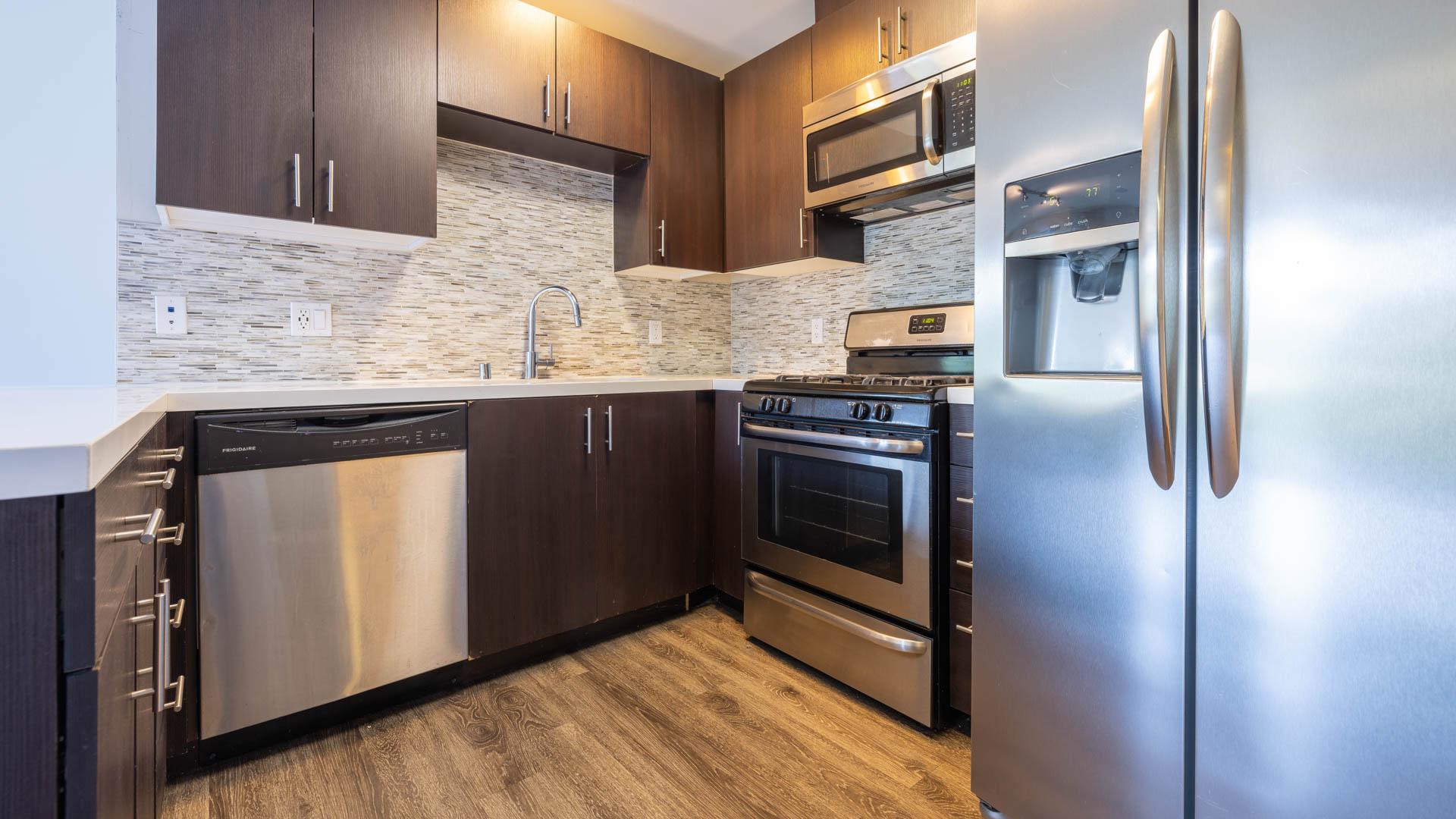 Radius Koreatown Apartments 7 of 12