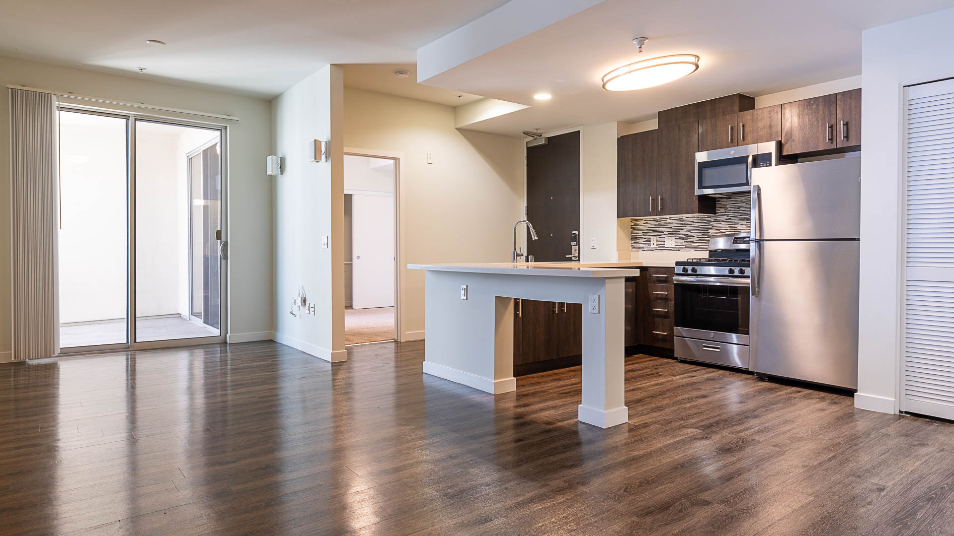 Radius Koreatown Apartments 10 of 12