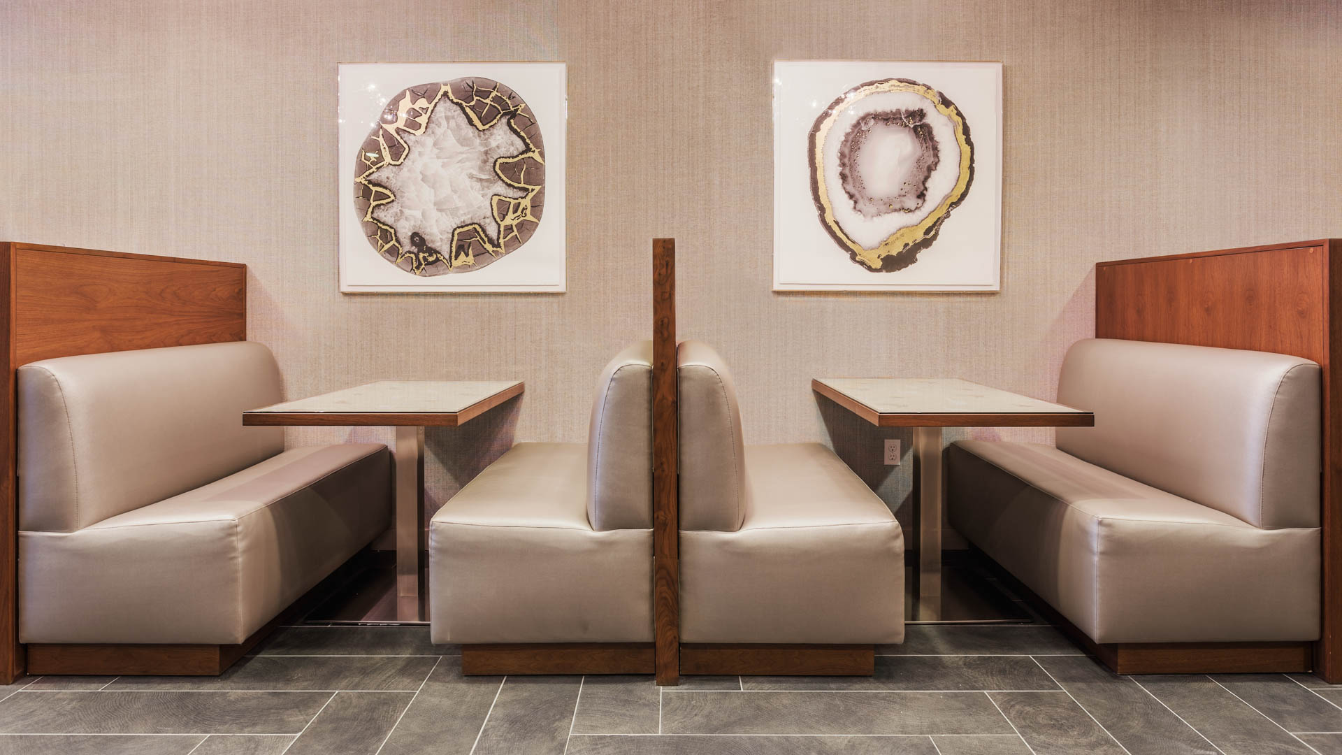 Lounge at Radius Koreatown Apartments