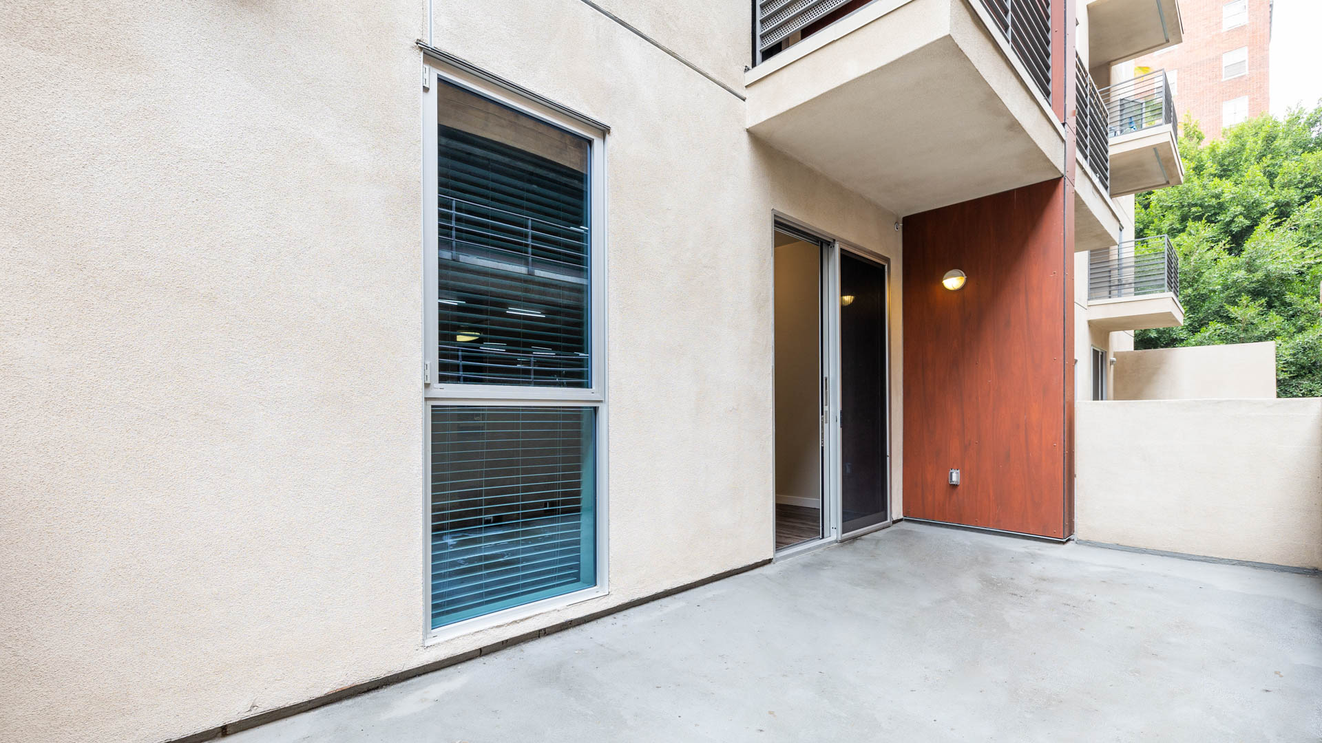 Radius Koreatown Apartments 4 of 6