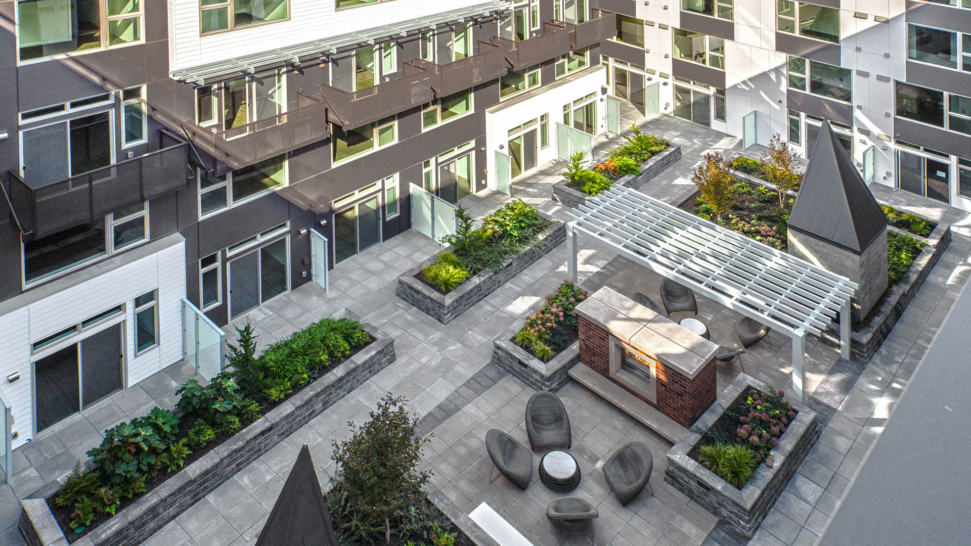 Courtyard at Venn at Main Apartments (4 of 4)