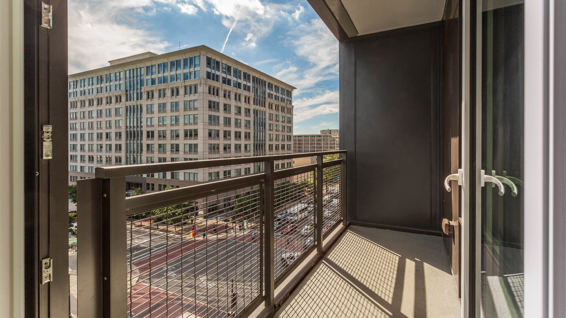 100K Apartments 4 of 5
