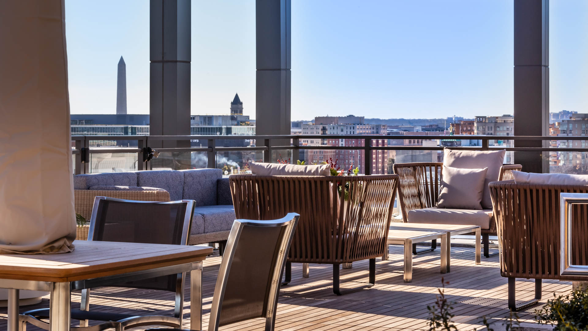 Lounge at 100K Apartments (7 of 7)