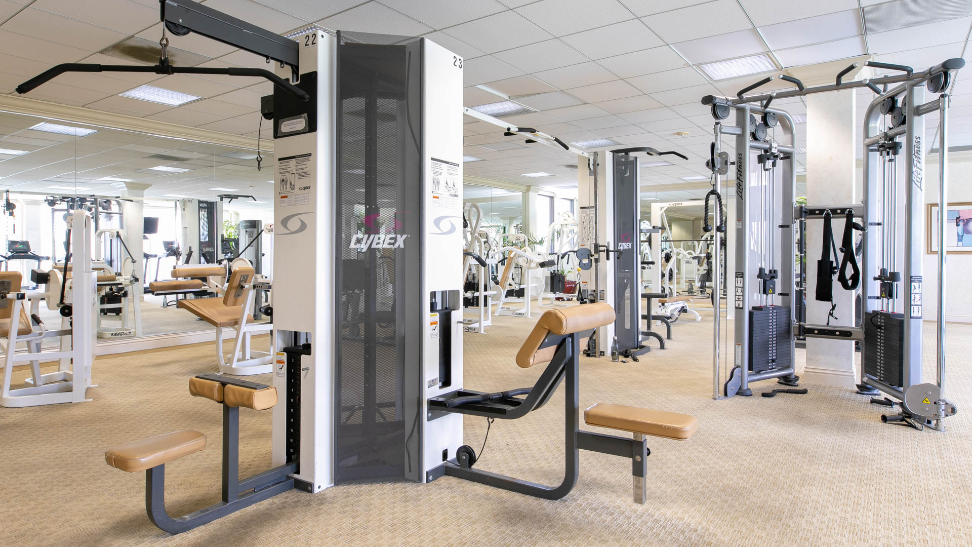 Gym at Pearl Apartments (3 of 3)