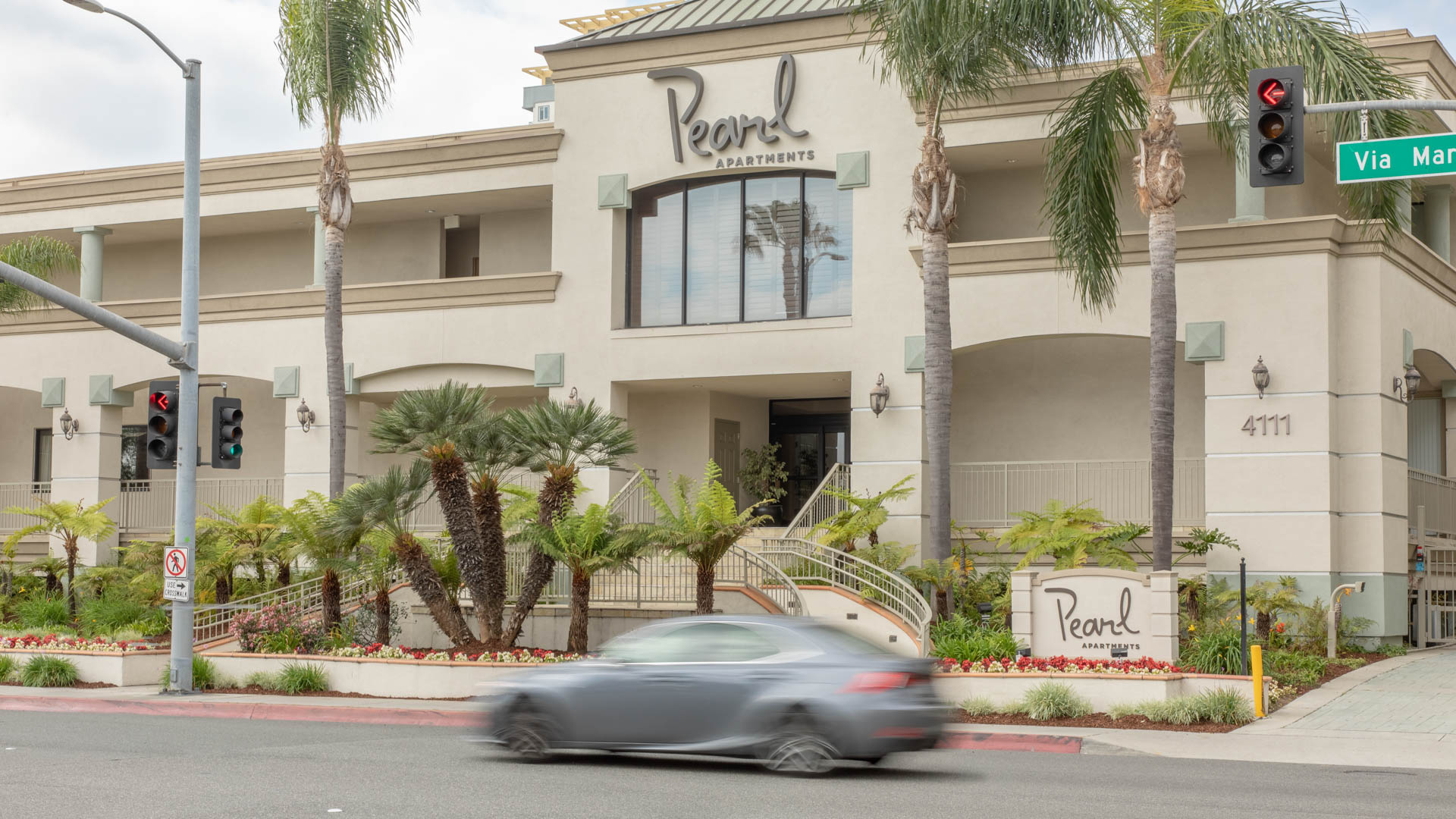 Pearl Apartments 3 of 12