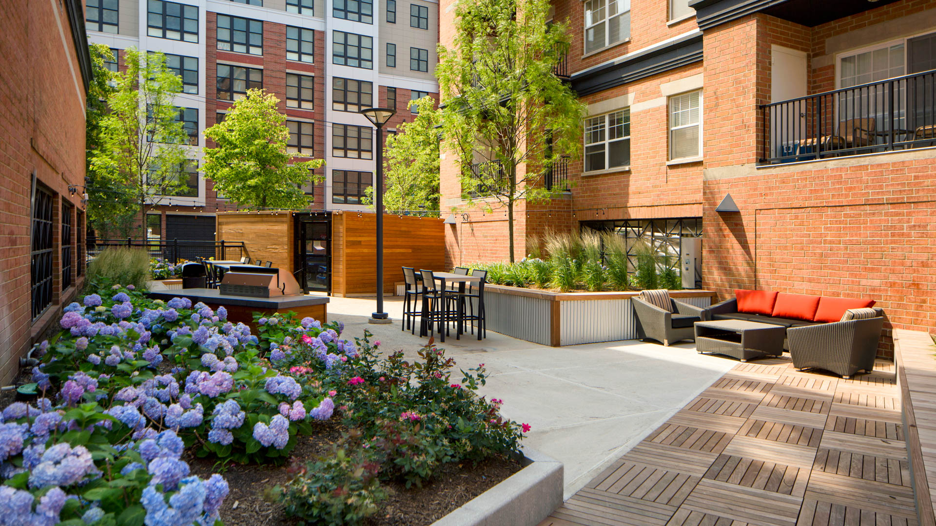 Courtyard at The Rivington Apartments (5 of 5)