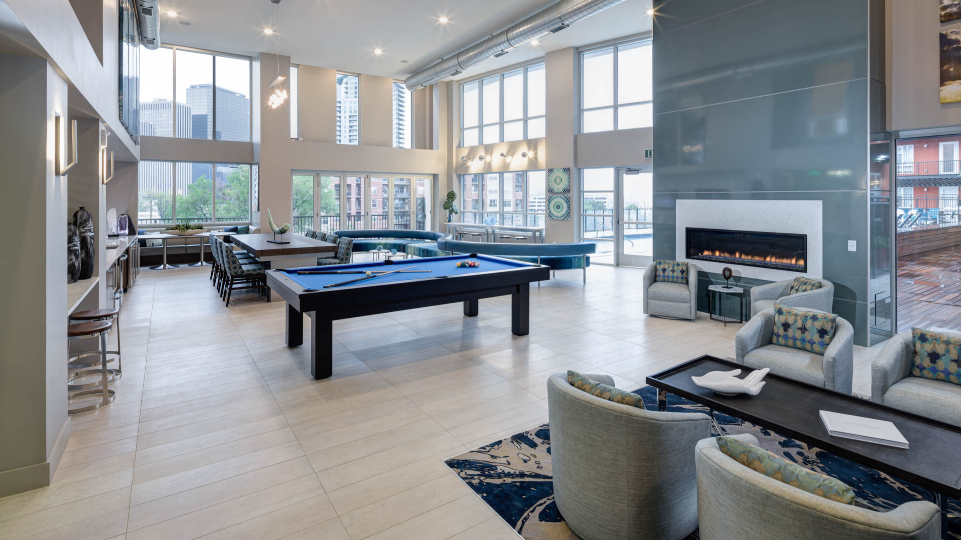 Lounge at Radius Uptown Apartments (1 of 2)